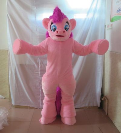 NarniaBusiness and his new outfit going out for Supper
as you can tell he is dressed up and ready to go...
